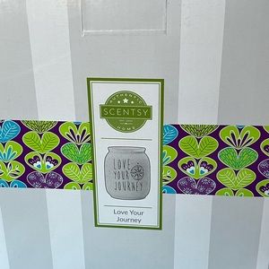 2 Scentsy Warmers and Wax Bundle